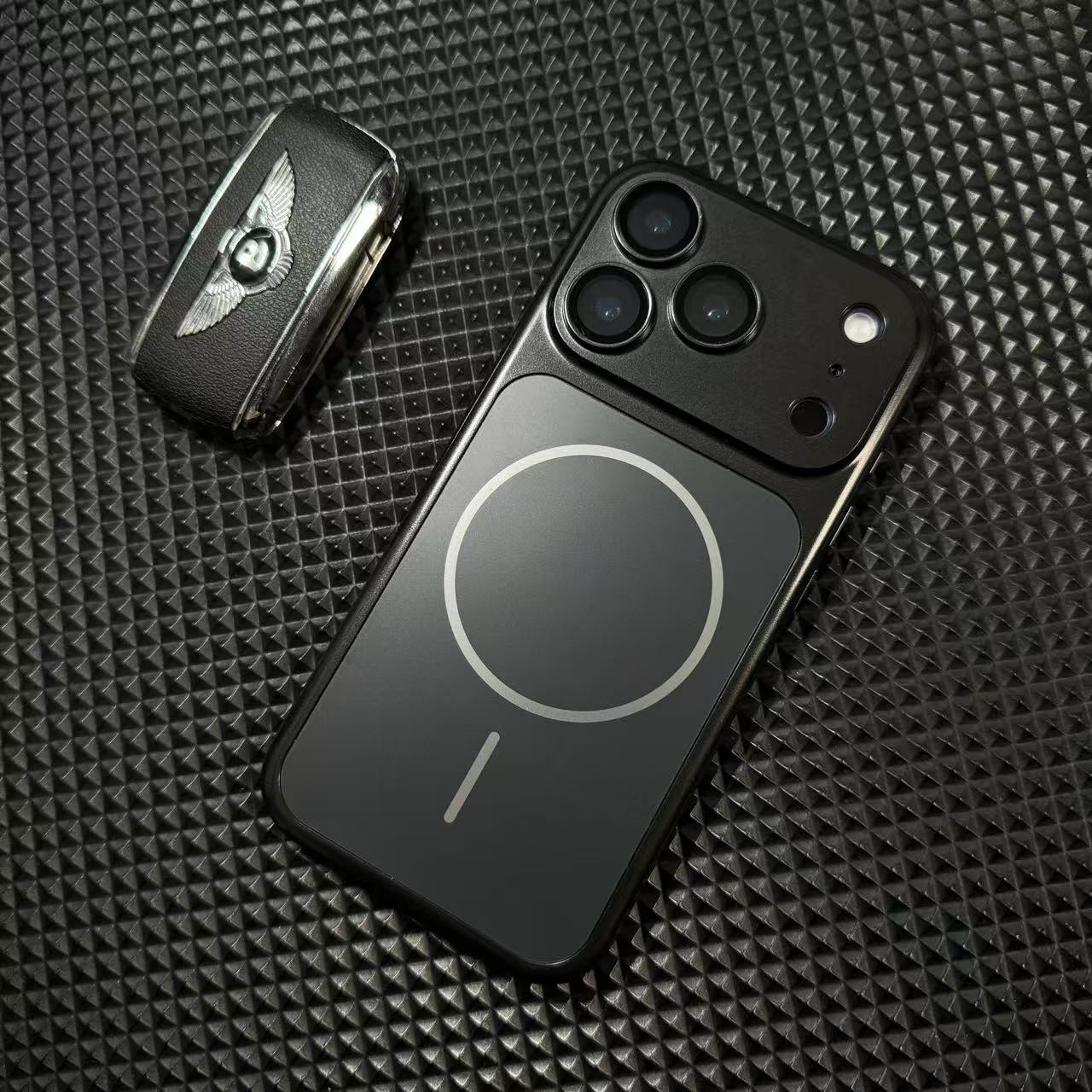 Original colour magnetic suction cover